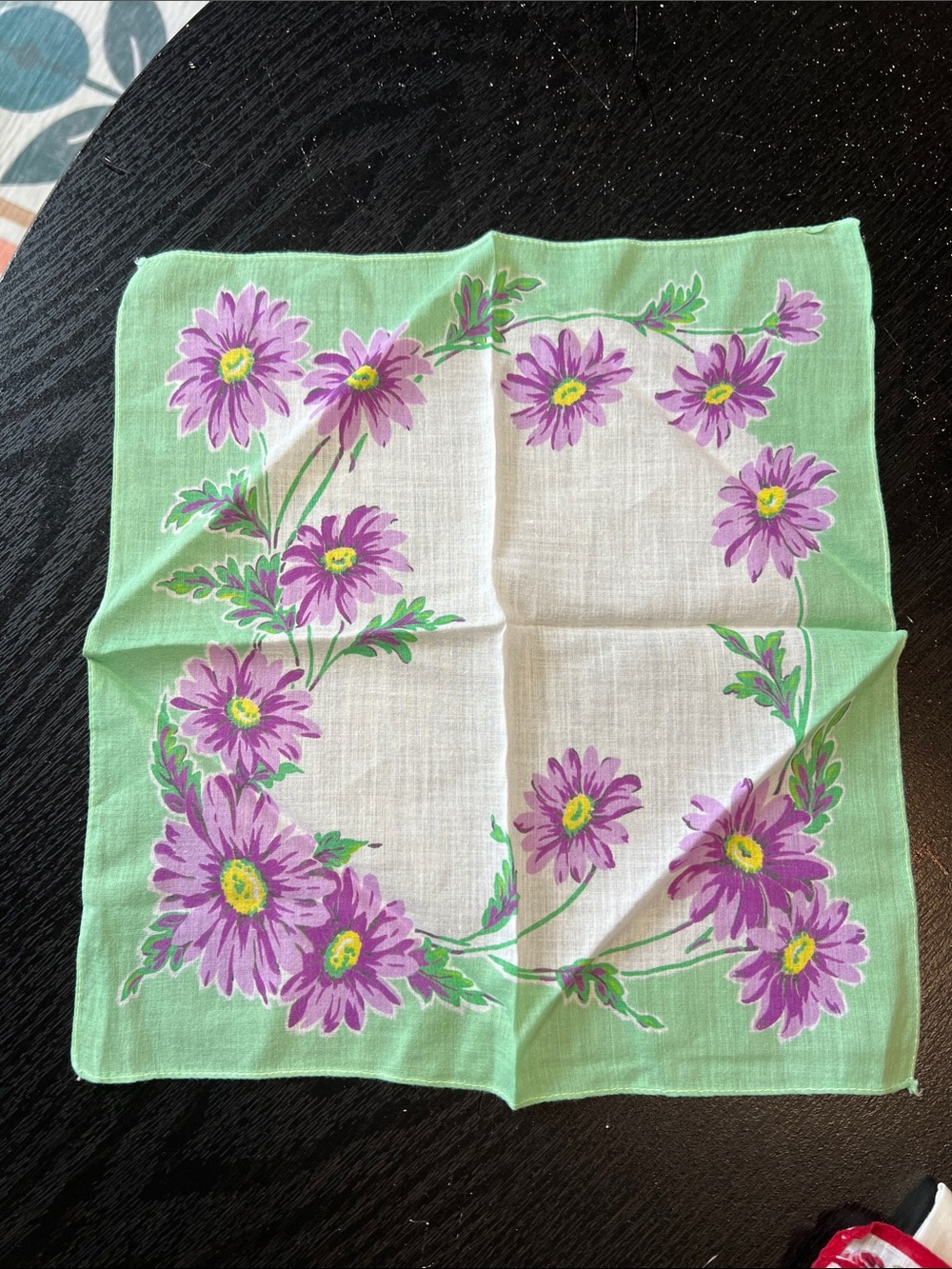Lot of Vintage Assorted Colorful Kitsch Floral Handkerchiefs Hankies - Picture 13 of 17